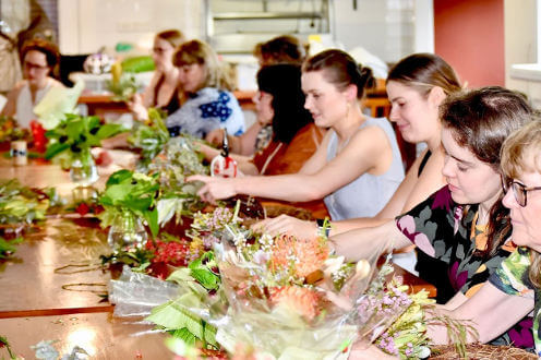 christmas wreath thumbnail 