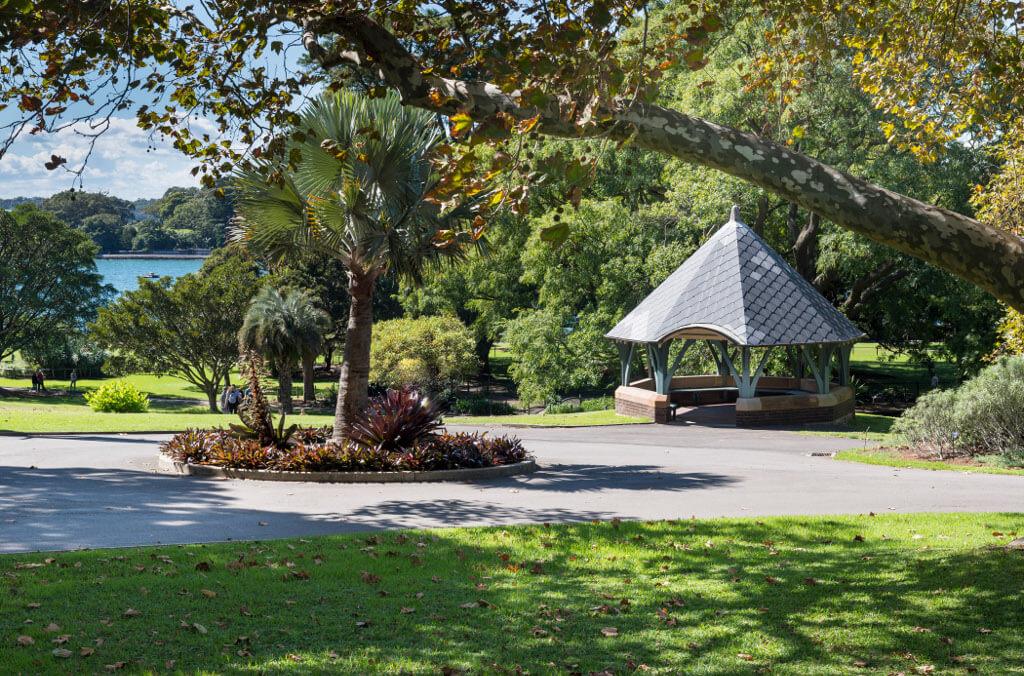 vista pavilion close up